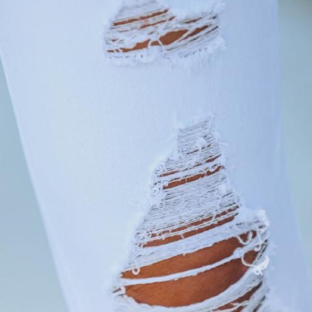 WHITEHAVEN MID RISE DISTRESSED SKINNY JEANS VICI - Picture 7 of 8
